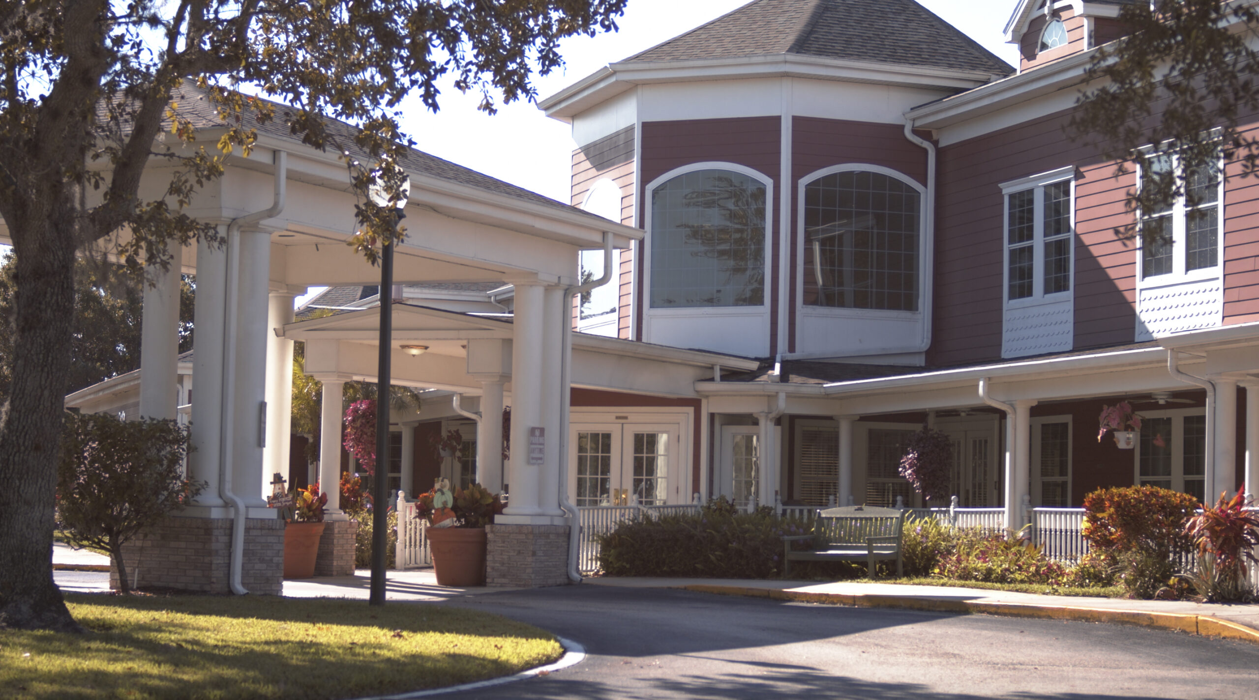 Hunters Creek Building entrance